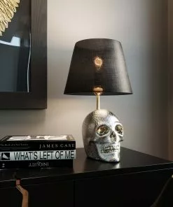 Kare Design Skull Crystals Front Pääkallo Pöytävalaisin 44cm -Huonekalu kauppa lampa stolowa czaszka srebrna klosz czarny o31x44 cm 12 scaled