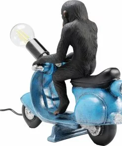 Kare Design Monkey Road Trip Apina Pöytävalaisin 24cm -Huonekalu kauppa lampa stolowa malpa na skuterze niebiesko brazowa 25x24 cm 5